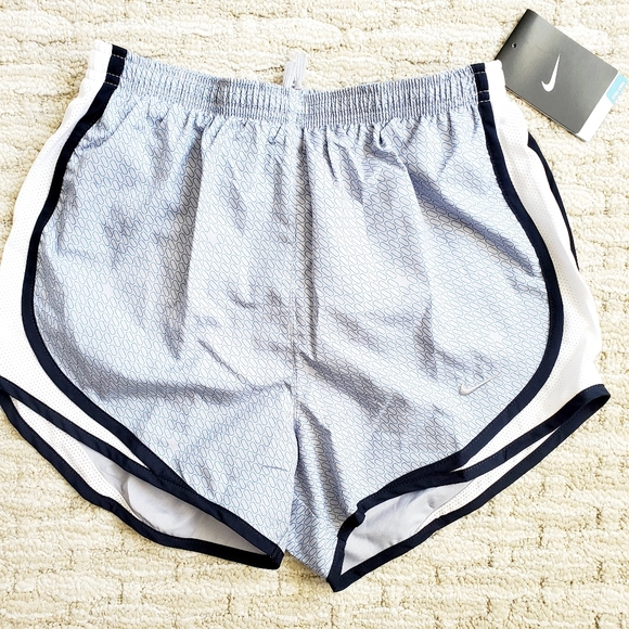 Nike Pants - NWT Nike Tempo Running Shorts